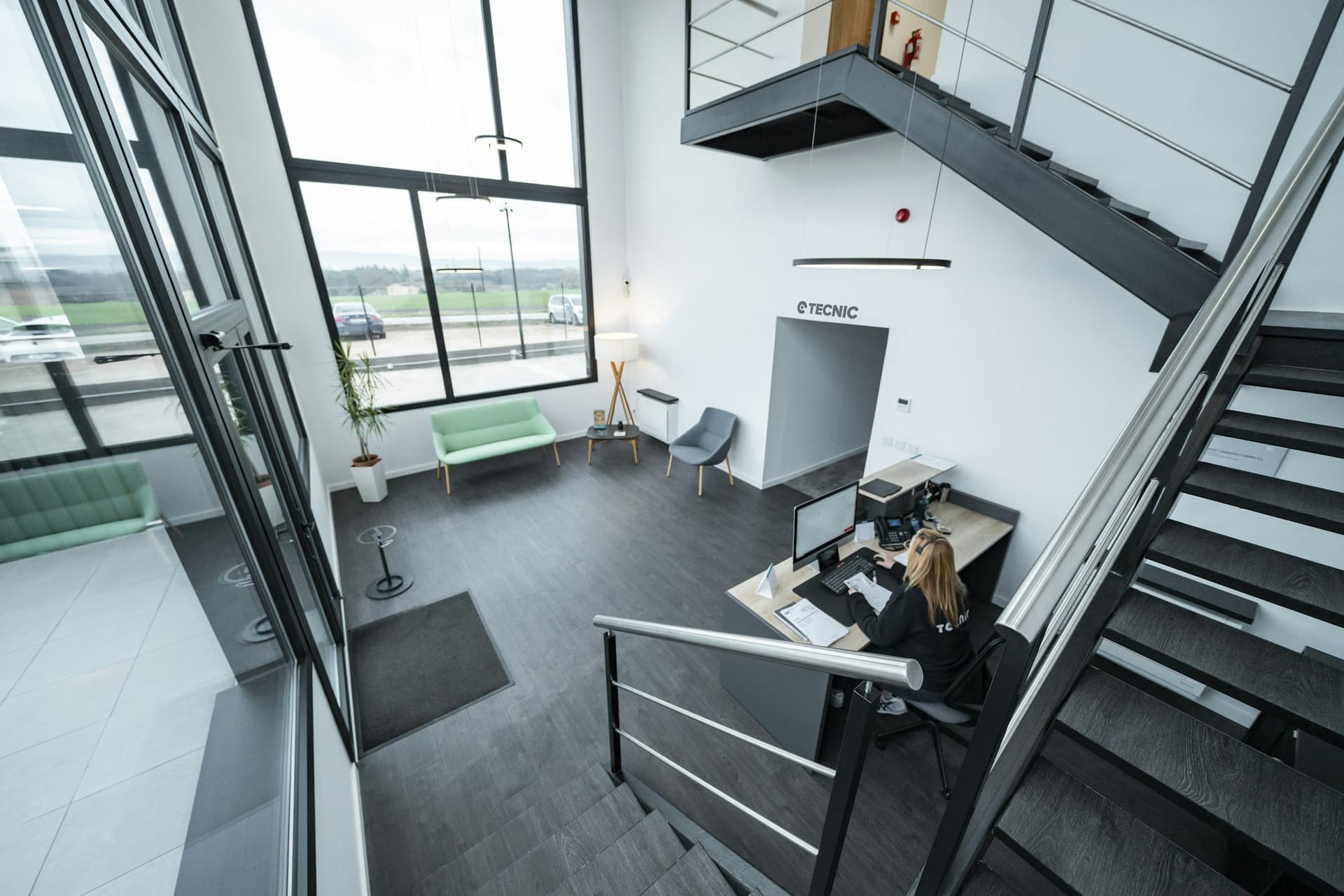 DM23 IFMS-managed office reception